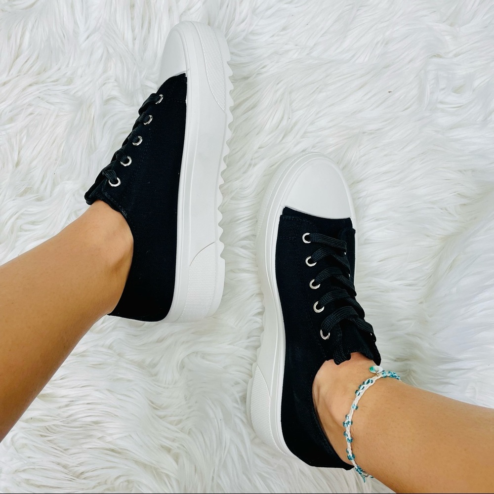 Black canvas platform sneaker - Picture 4 of 11
